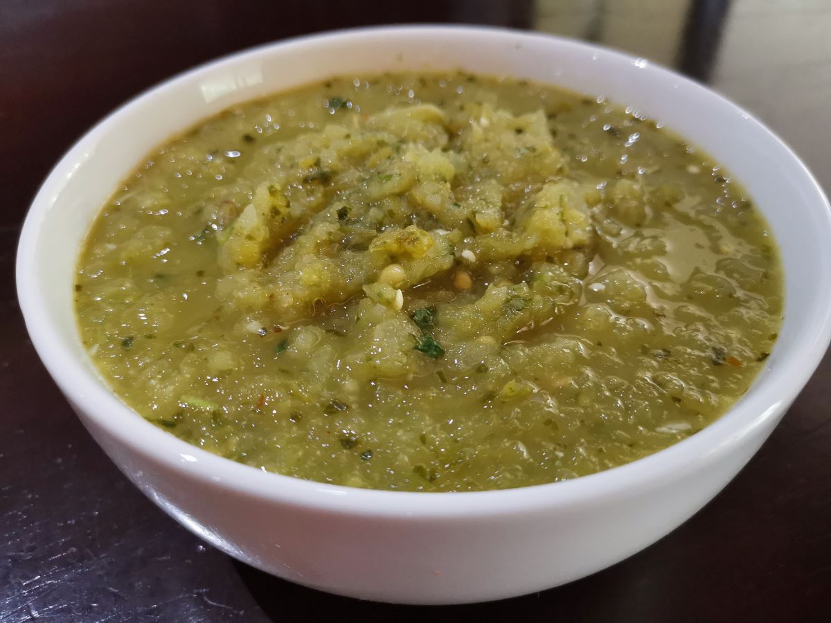 Roasted green tomato salsa verde